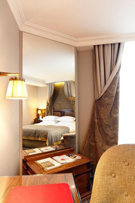 Au Manoir Saint Germain Hotel