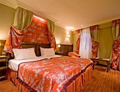 Au Manoir Saint Germain Parigi