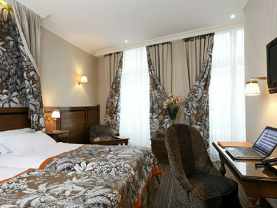 Hotel Au Manoir Saint Germain Parigi