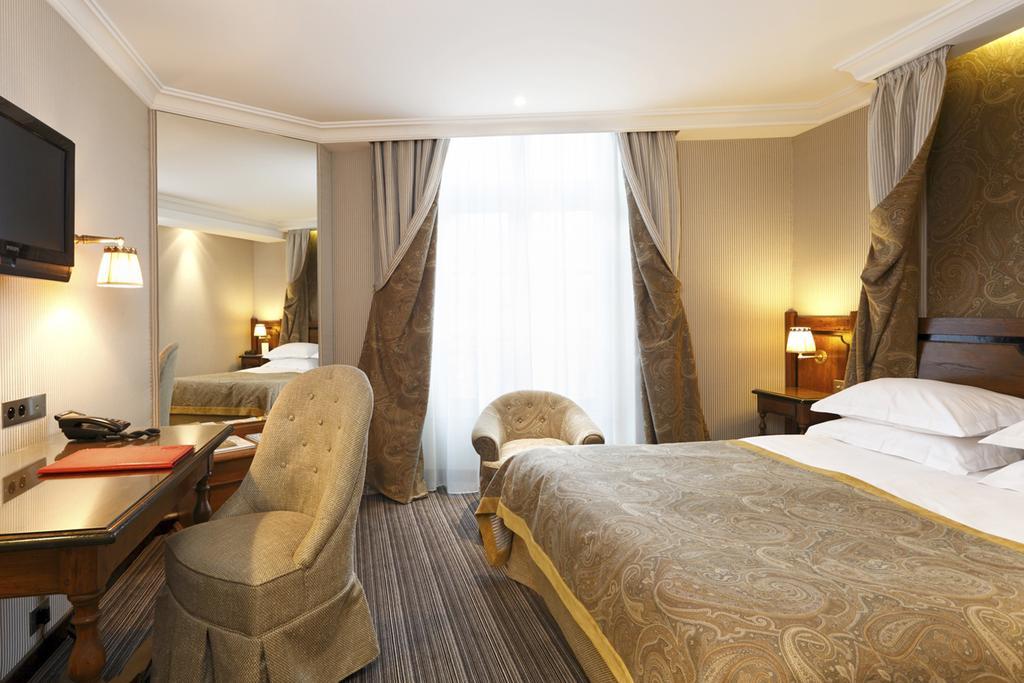 Au Manoir Saint Germain Parigi